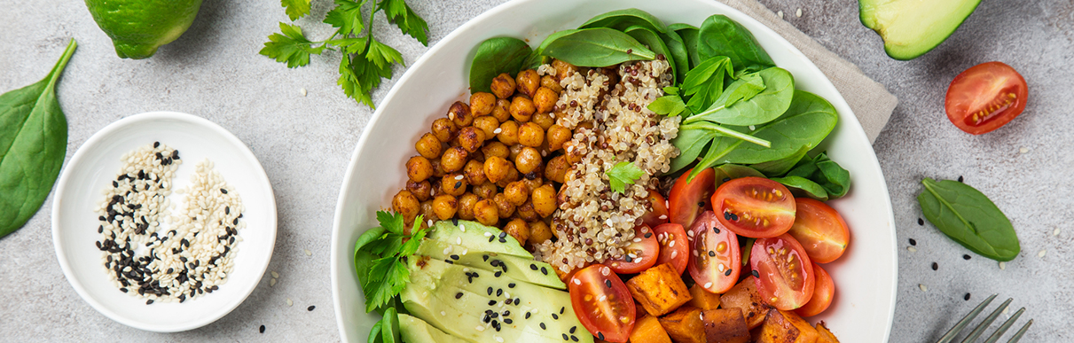 Vários alimentos saudáveis ilustrados